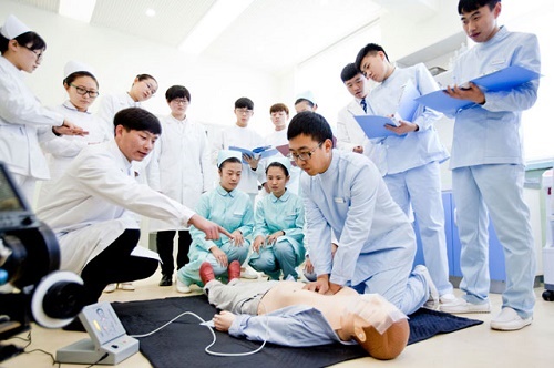 石家莊冀聯(lián)醫(yī)學中專學校周六日可以出入學校嗎？